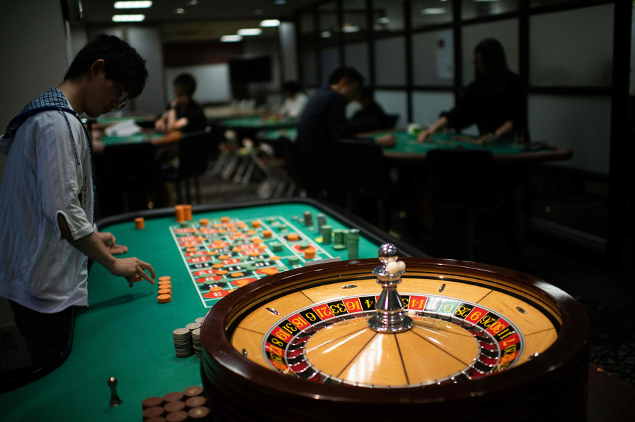 Luck or skill? Decoding the dynamics of online casino games