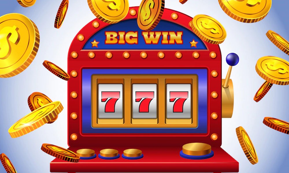 How do open jackpots differ from capped jackpots online?